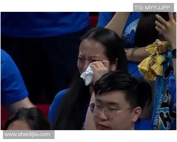 突发！浓眉宣布将离队引发球迷不舍告别泪目瞬间篮球界震动